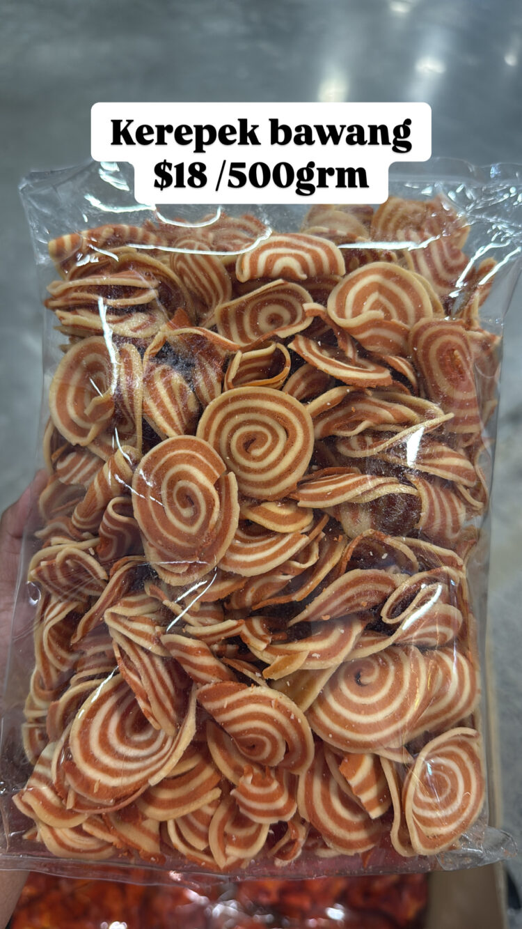 Onion cracker (Kerepek bawang)